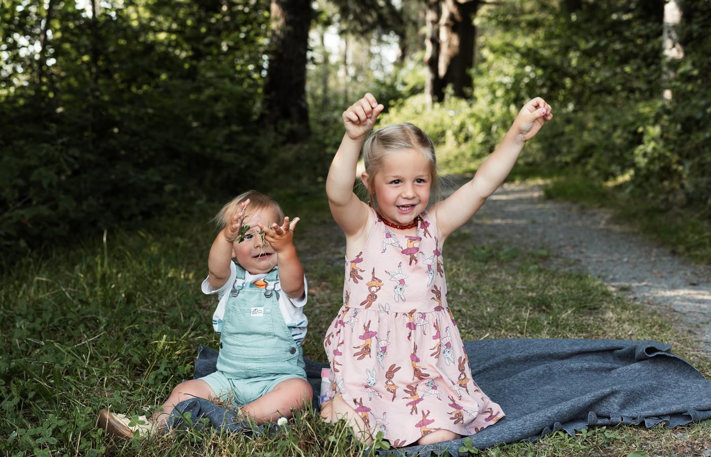 Familienshooting, Schwyz, Hochzeits Fotograf, Zentralschweiz, Irene Kälin Fotografie,Kindershooting,Outoorshooting,Natur,Berge