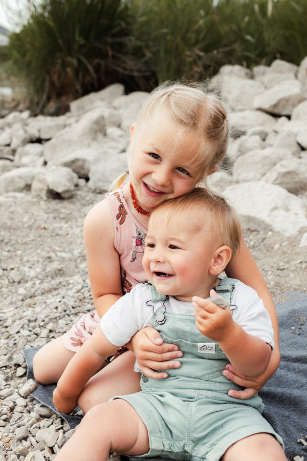 Familienshooting, Schwyz, Hochzeits Fotograf, Zentralschweiz, Irene Kälin Fotografie,Kindershooting,Outoorshooting,Natur,Berge