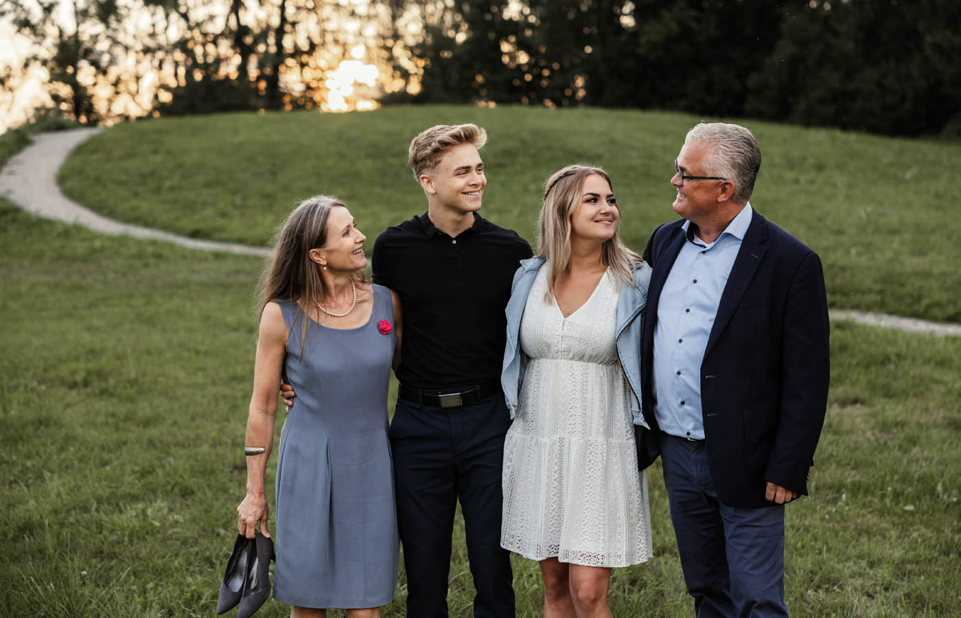 Familienshooting, Schwyz, Hochzeits Fotograf, Zentralschweiz, Irene Kälin Fotografie,Kindershooting,Outoorshooting,Natur, Familienglück, Familienfotografie,