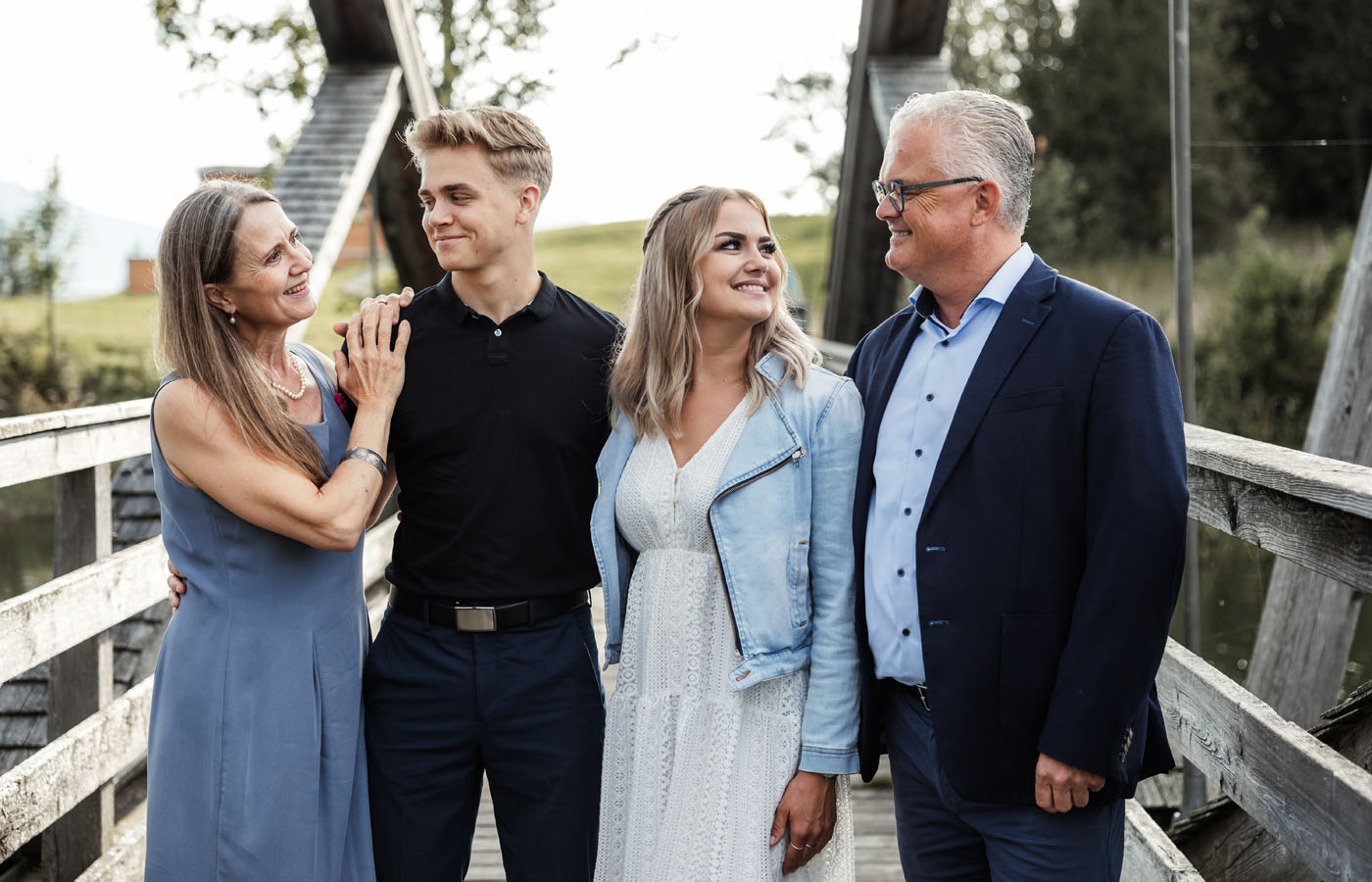 Familienshooting, Schwyz, Hochzeits Fotograf, Zentralschweiz, Irene Kälin Fotografie,Kindershooting,Outoorshooting,Natur, Familienglück, Familienfotografie,