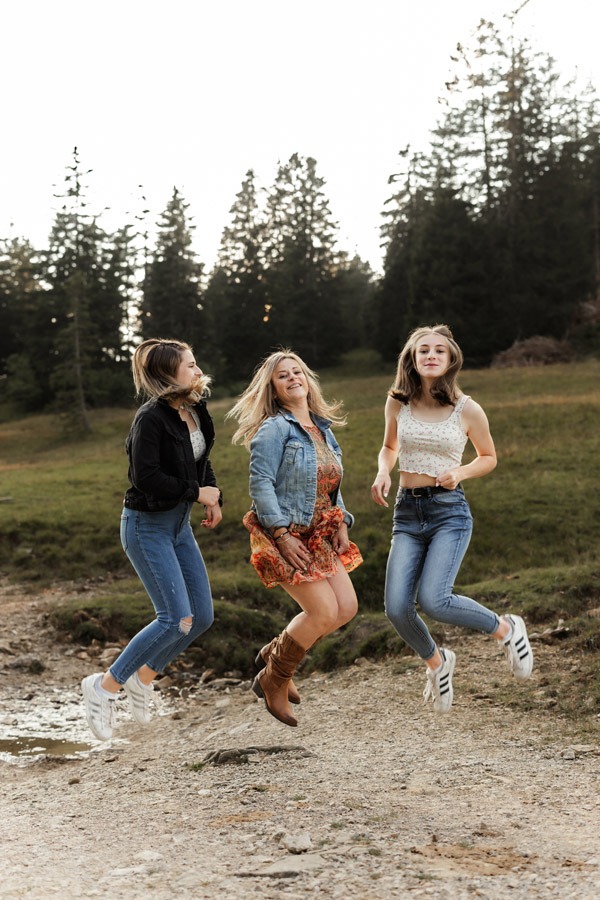 Familienshooting, Schwyz, Hochzeits Fotograf, Zentralschweiz, Irene Kälin Fotografie,Kindershooting,Outoorshooting,Natur,Berge