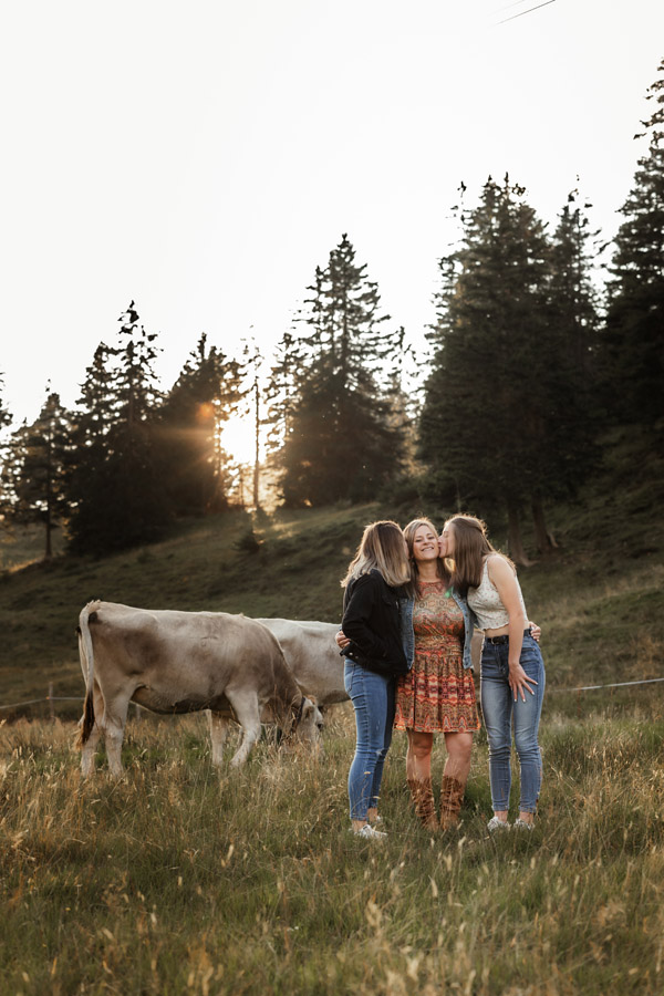 Familienshooting, Schwyz, Hochzeits Fotograf, Zentralschweiz, Irene Kälin Fotografie,Kindershooting,Outoorshooting,Natur,Berge