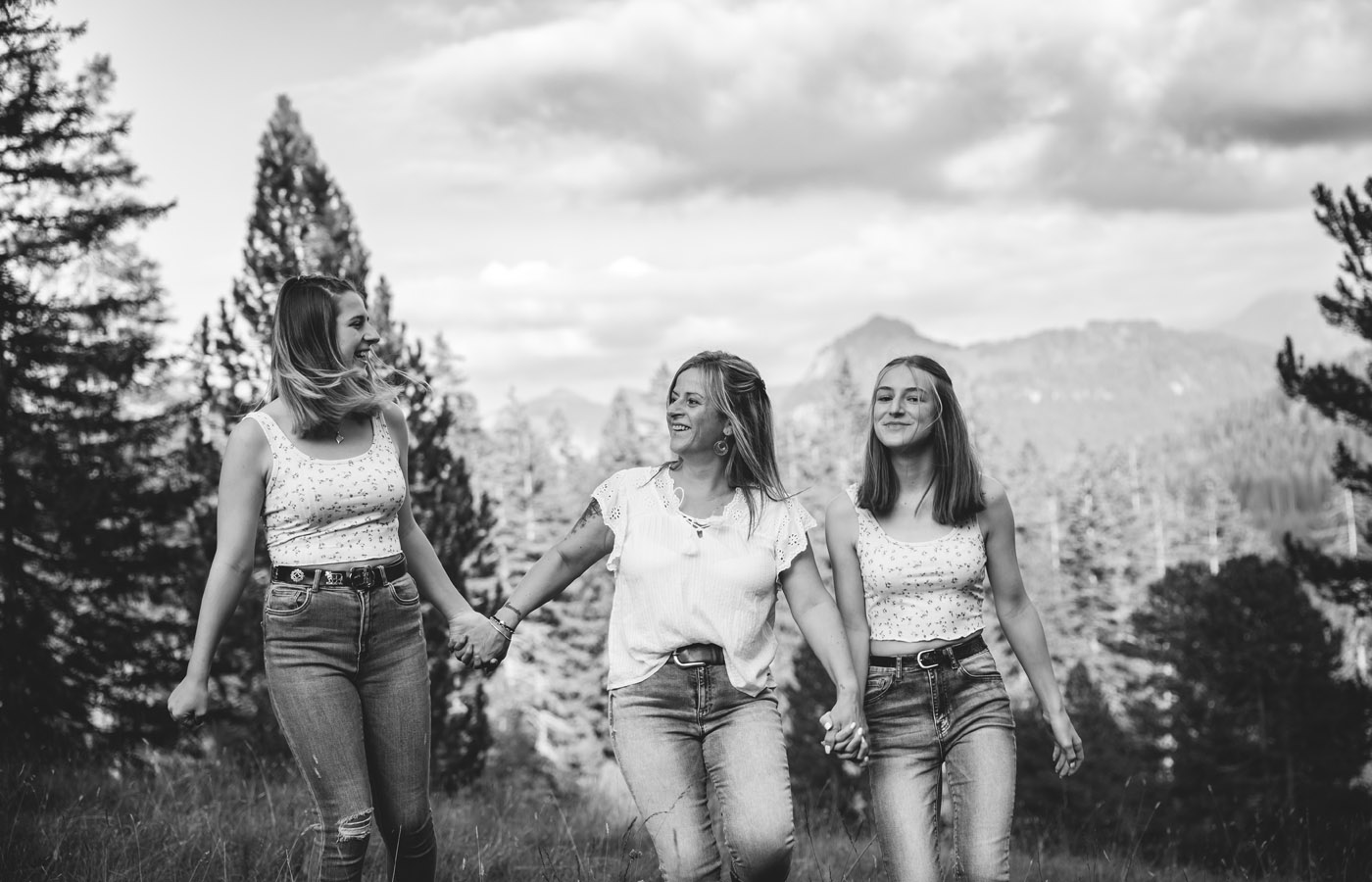 Familienshooting, Schwyz, Hochzeits Fotograf, Zentralschweiz, Irene Kälin Fotografie,Kindershooting,Outoorshooting,Natur,Berge