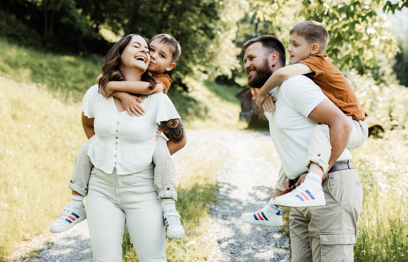 Familienshooting, Schwyz, Hochzeits Fotograf, Zentralschweiz, Irene Kälin Fotografie,Kindershooting,Outoorshooting,Natur, Familienglück, Familienfotografie,