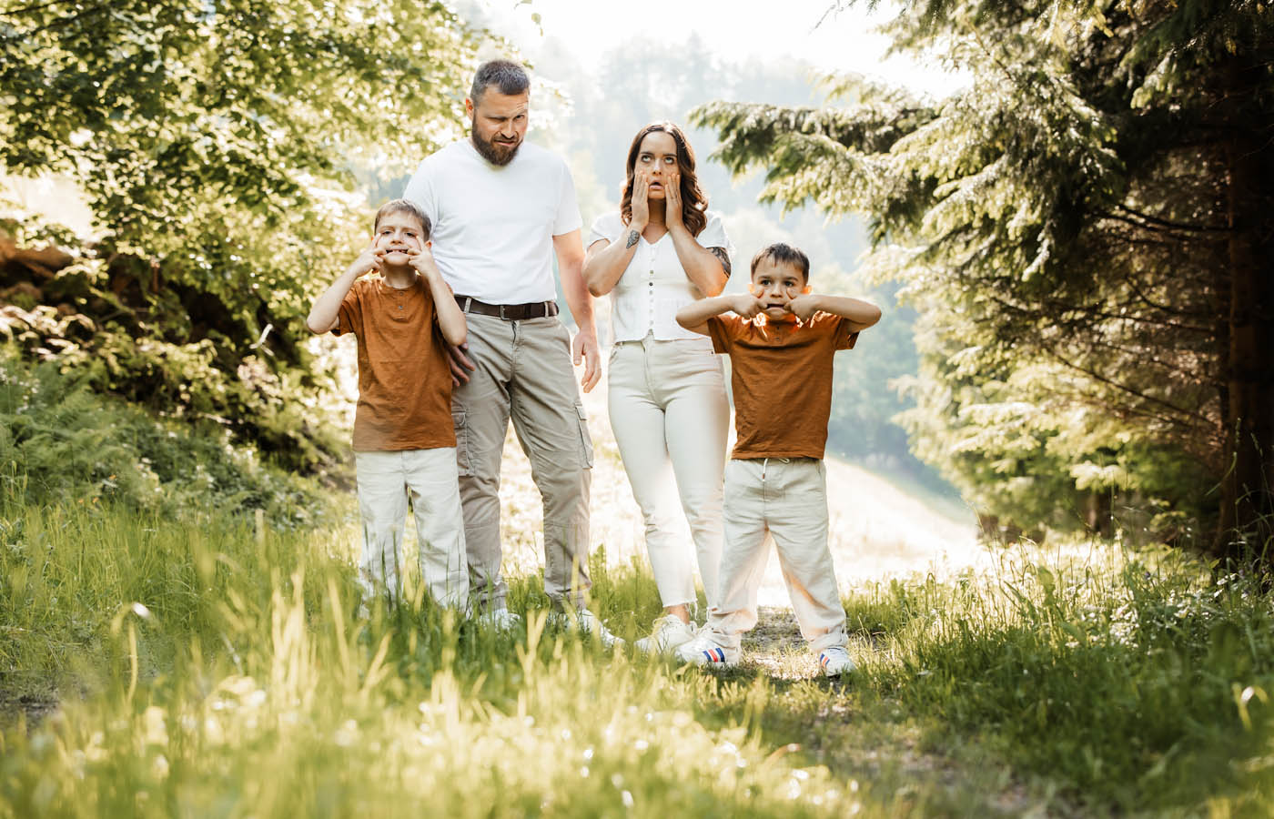 Familienshooting, Schwyz, Hochzeits Fotograf, Zentralschweiz, Irene Kälin Fotografie,Kindershooting,Outoorshooting,Natur, Familienglück, Familienfotografie,