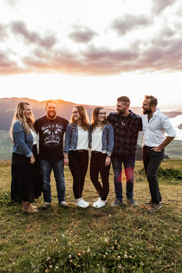 Familienshooting, Schwyz, Hochzeits Fotograf, Zentralschweiz, Irene Kälin Fotografie,Kindershooting,Outoorshooting,Natur, Familienglück, Familienfotografie, Familienfotografin,Schweizer Fotografin