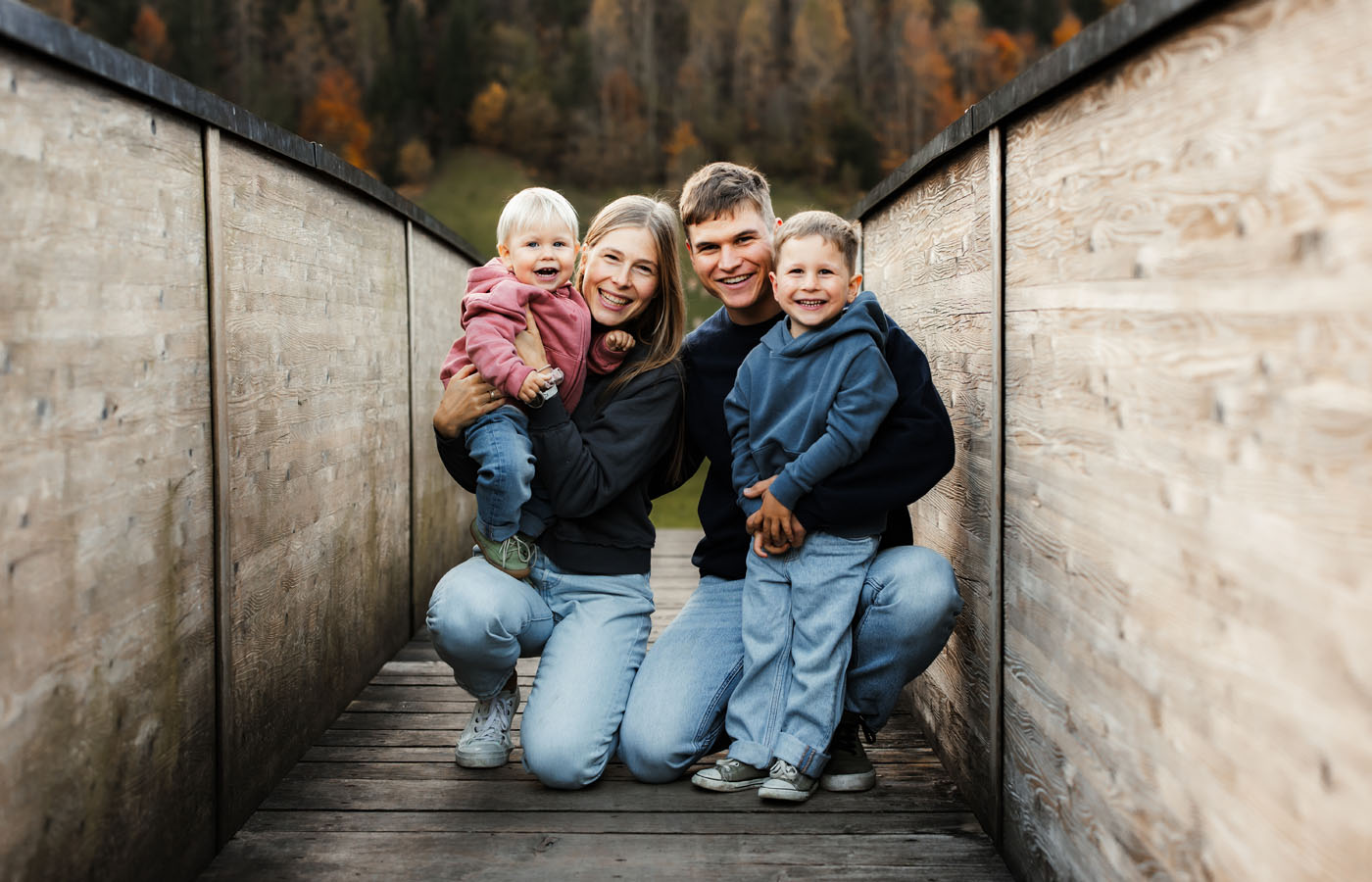 Familienshooting, Schwyz, Hochzeits Fotograf, Zentralschweiz, Irene Kälin Fotografie,Kindershooting,Outoorshooting,Natur, Familienglück, Familienfotografie, Familienfotografin,Schweizer Fotografin