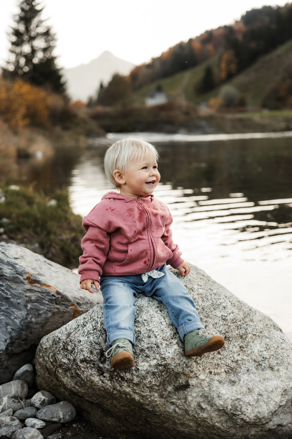 Familienshooting, Schwyz, Hochzeits Fotograf, Zentralschweiz, Irene Kälin Fotografie,Kindershooting,Outoorshooting,Natur, Familienglück, Familienfotografie, Familienfotografin,Schweizer Fotografin